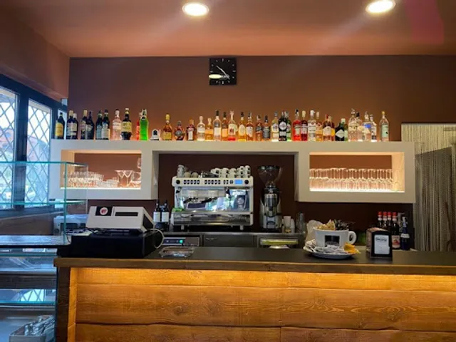 Cerri’s Bar Ristorante