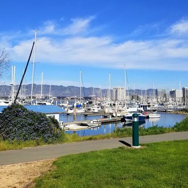 Emeryville Marina Sport Fishing Dock