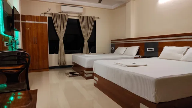 BlueStone Hotel & Restaurant