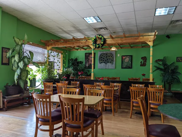 Island Delights Caribbean Restaurant (Food Truck)