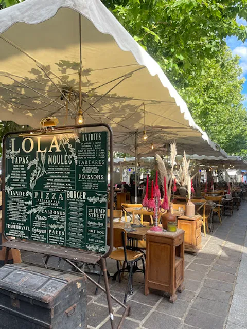 Chez Lola
