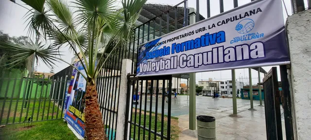 Escuela de Vóley VOLLEYBALL CAPULLANA
