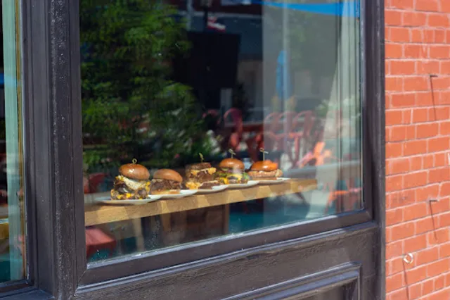 Lodi Tap House - Utica