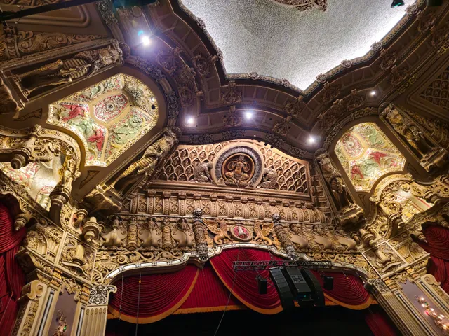 James M. Nederlander Theatre