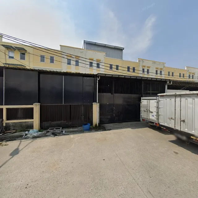 Warung bang gondrong di kolong