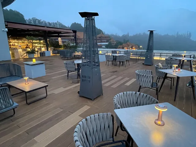 天首閣 紅茶．茶酒試驗所