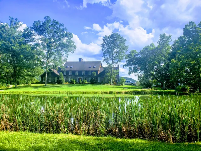 Foxwood Inn Bed & Breakfast