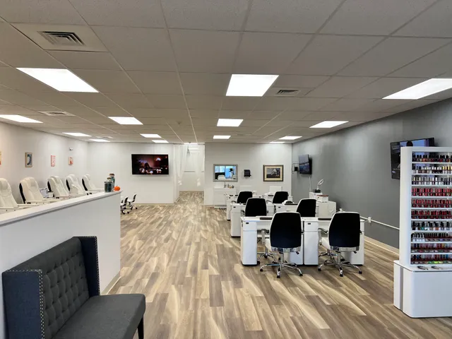 Branford Hills Plaza Shopping Center