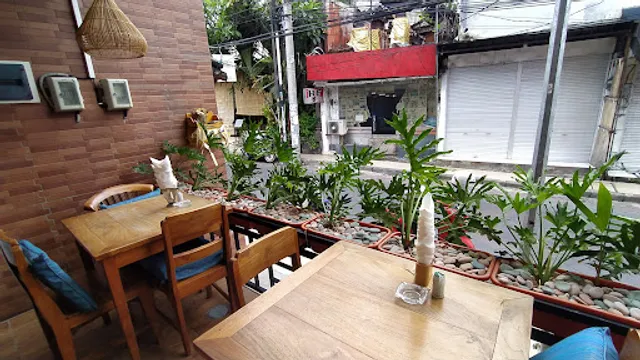 Warung Murah Double Six