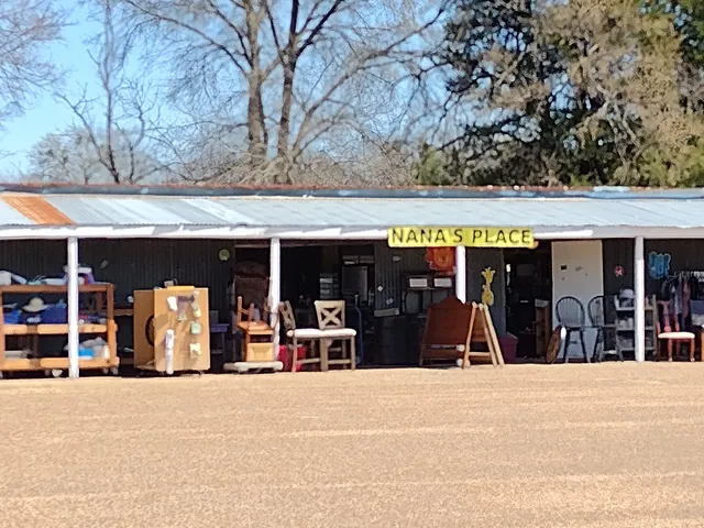 Seven Points Flea Market