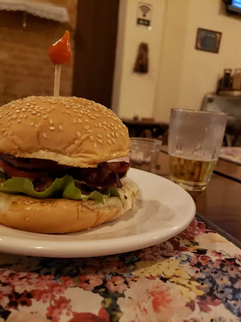 Café e Hamburgueria Colonial