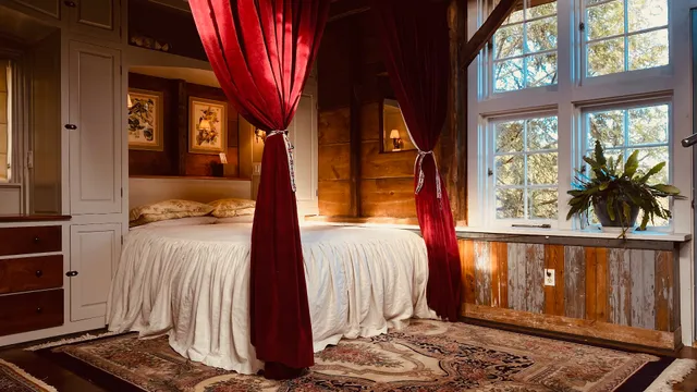 Thyme in the Country Cottages