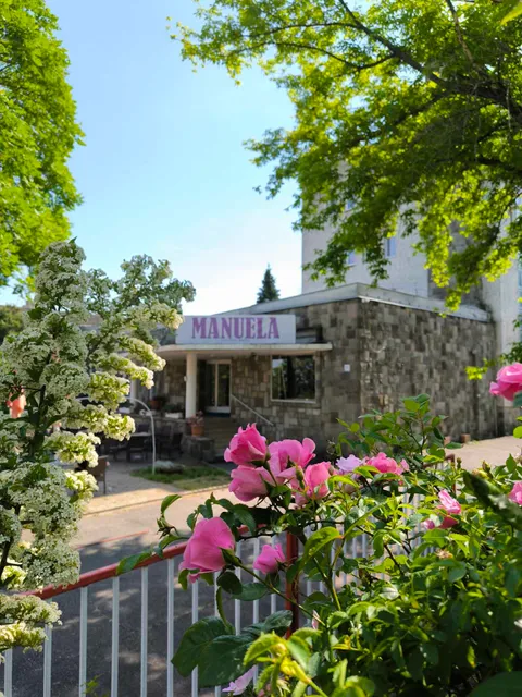 Manuela Hotel