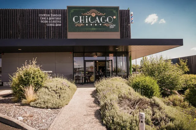 LE CHICAGO CONCEPT STORE by le fauteuil 54