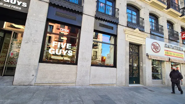 Five Guys Burgers and Fries Plaza Mayor