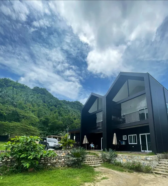 Crystal Cove at Campomanes Bay, Sipalay