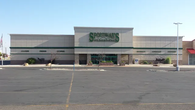 Sportsman's Warehouse