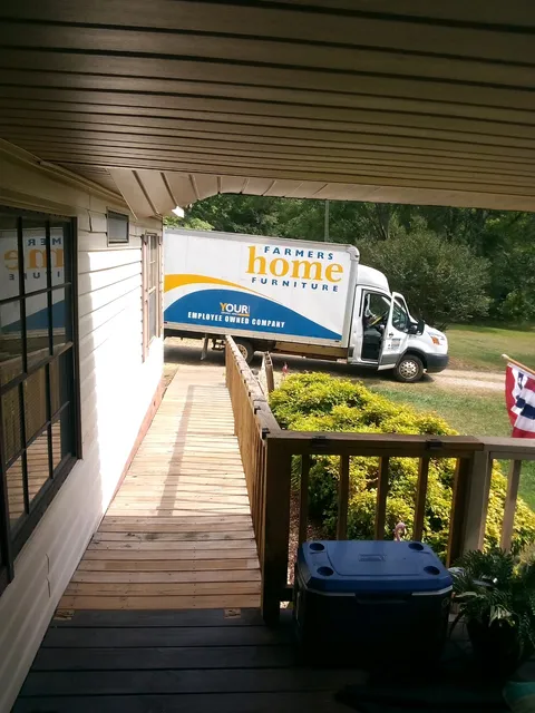 Farmers Home Furniture | Commerce, GA