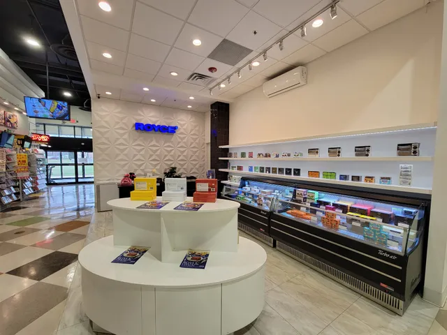 ROYCE' Chocolate at Mitsuwa Marketplace in Arlington Heights