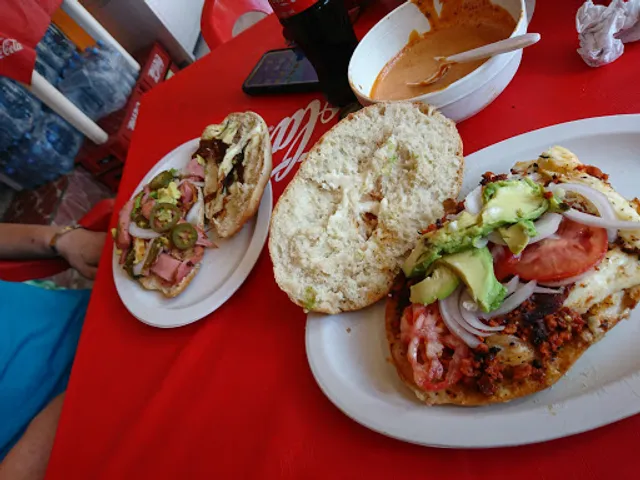 Tortas Especiales La Morena (las macetas)