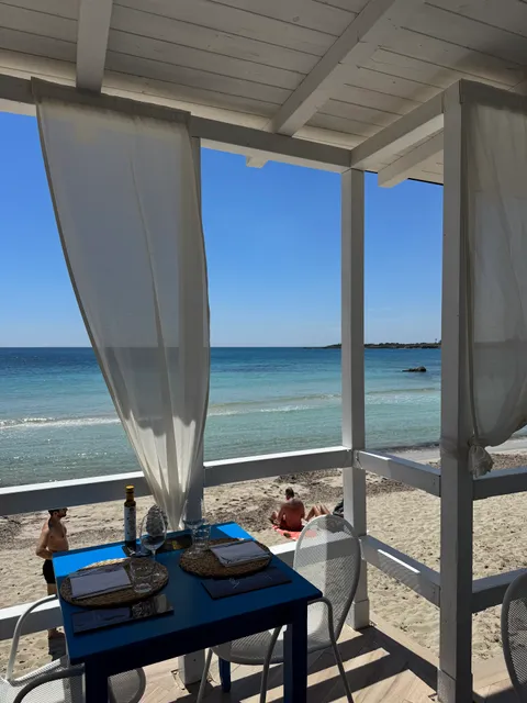 Naos - Restaurant & Lounge Bar