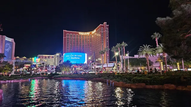 Circus Circus Manor Building C