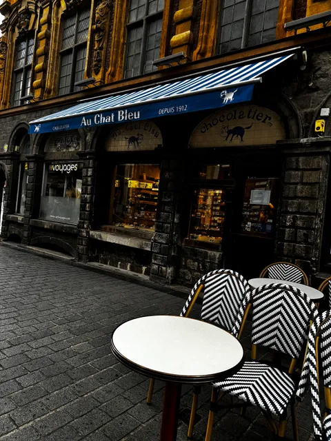 Au Chat Bleu