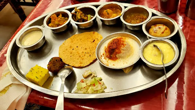 Kansar-Gujarati Thali