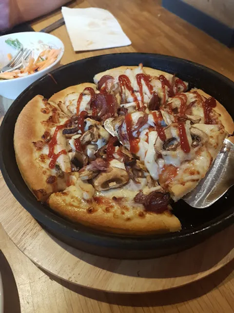 Pizza Hut Restaurants Telford Bridge Retail Park