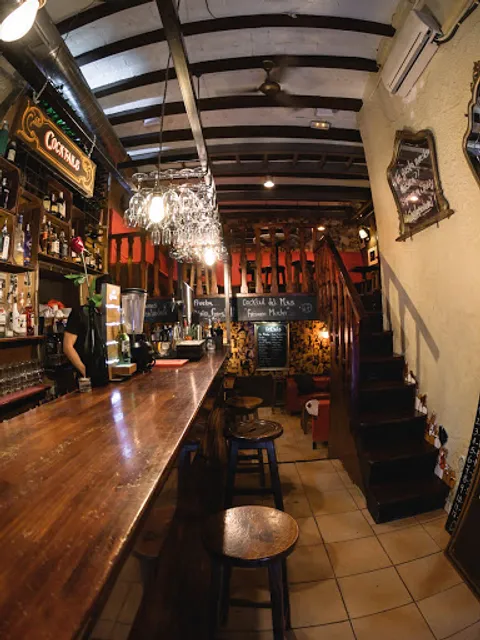 Chulapio Cocktails & Crepes | Bar de Cócteles y Crepería en Barcelona