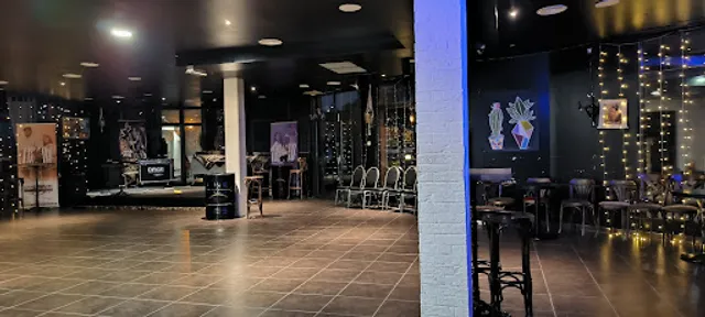 L'hacienda El Barrio Latino