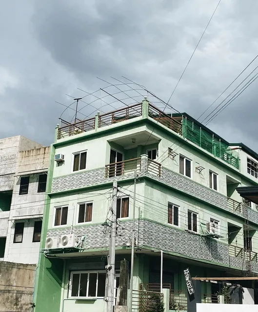 SafeHouse Elyu - Transient House