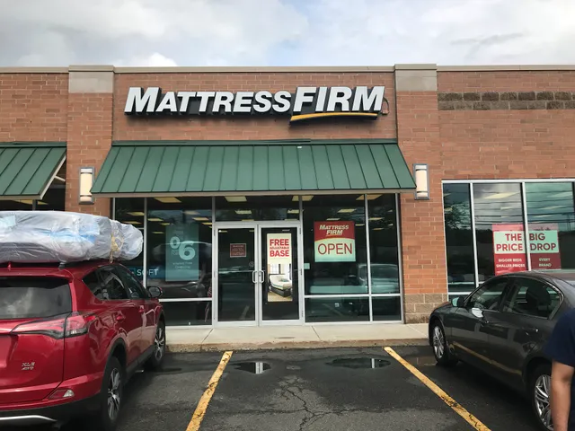 Mattress Firm Walnut Place Shopping Center