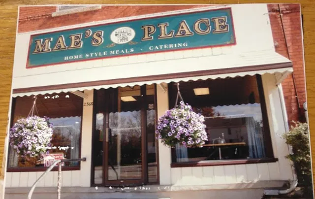 Mae's Place