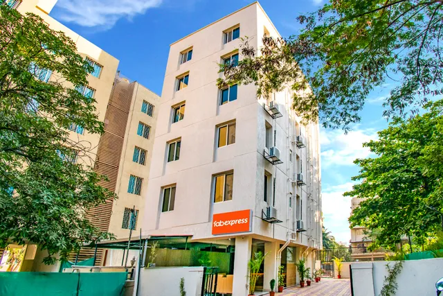 FabExpress Marvel Bliss - Hotel in Viman Nagar, Pune