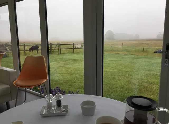 FIELDVIEW FARMHOUSE BED AND BREAKFAST