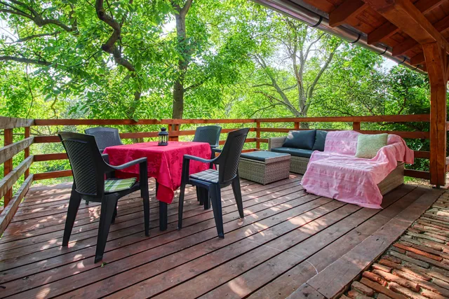 Wolf Stone Cottage - Guesthouse