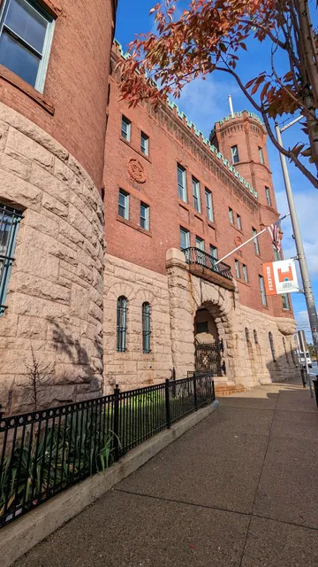 Pawtucket Armory Arts Center