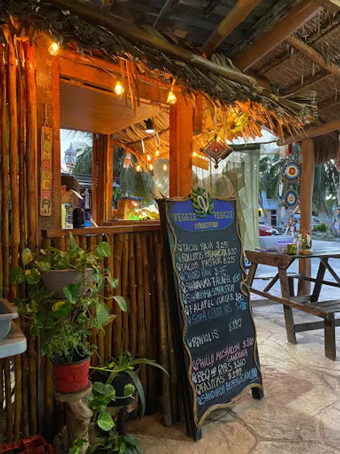 Veggie Veggie Street Food