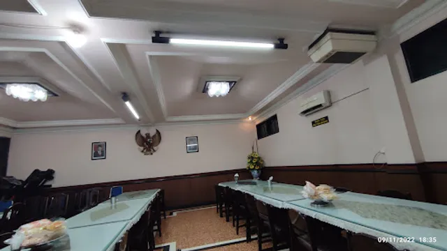 Mbok Berek Ekarini Sudirman