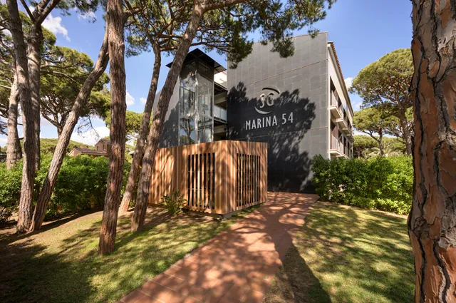 SG Marina 54 Apartments