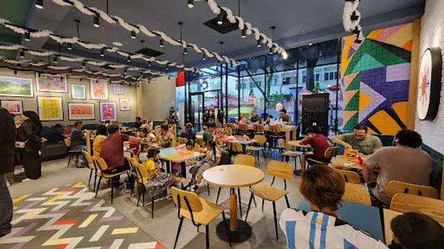 Jollibee Plaza Low Yat