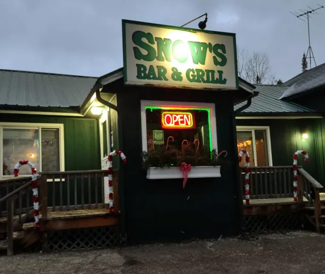 Snows Bar and Grill