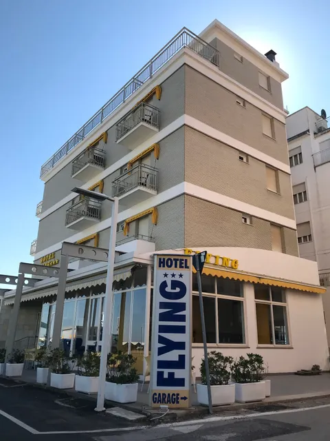 Hotel Flying