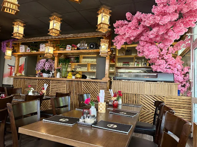 T&T - Sushi & Vietnamese Cuisine