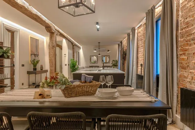 New Soho by StayNN Apartments