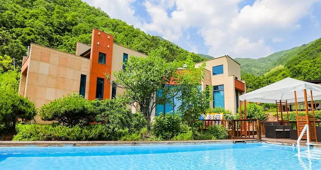 페나테스 풀빌라(Penatess Pool Villa)