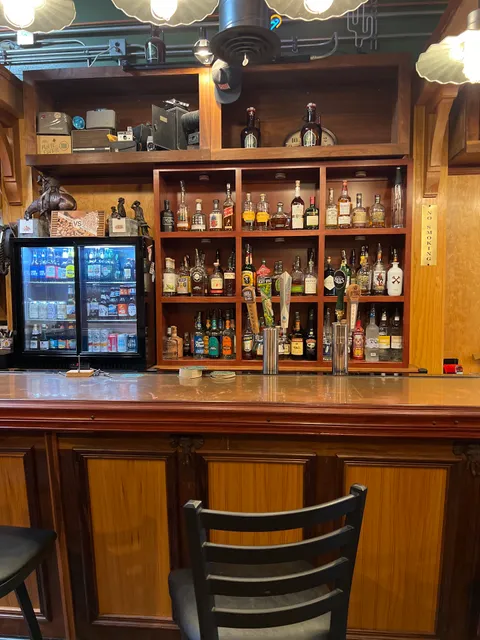 P’s & Q’s Tavern