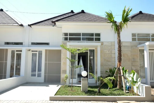 Emerald Villa H-8 Batu