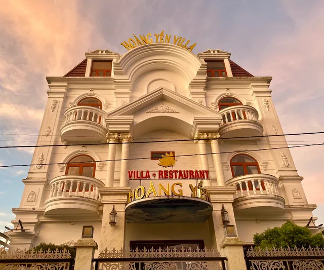 Hoàng Yến Villa - Restaurant